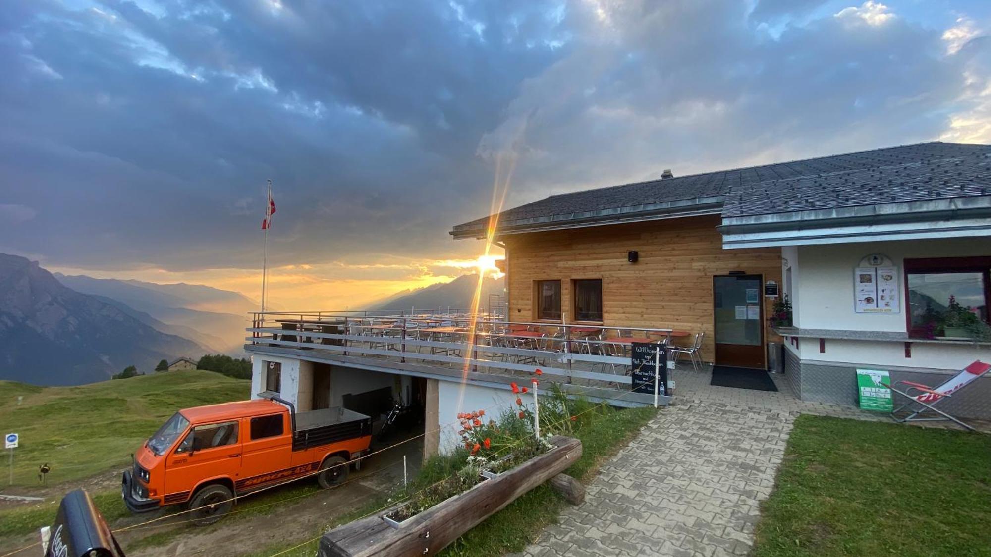 Restaurant Fleschboden Hostel Rosswald Luaran gambar