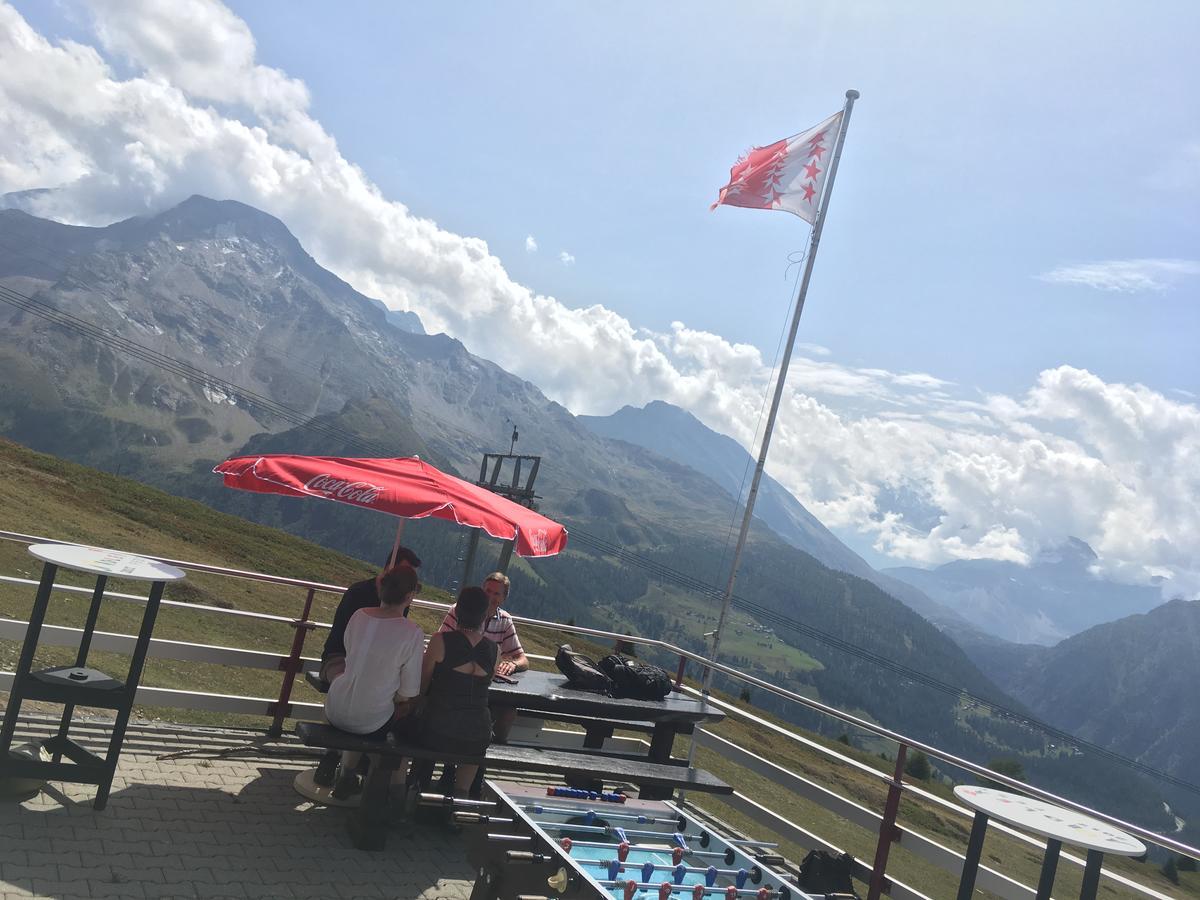 Restaurant Fleschboden Hostel Rosswald Luaran gambar