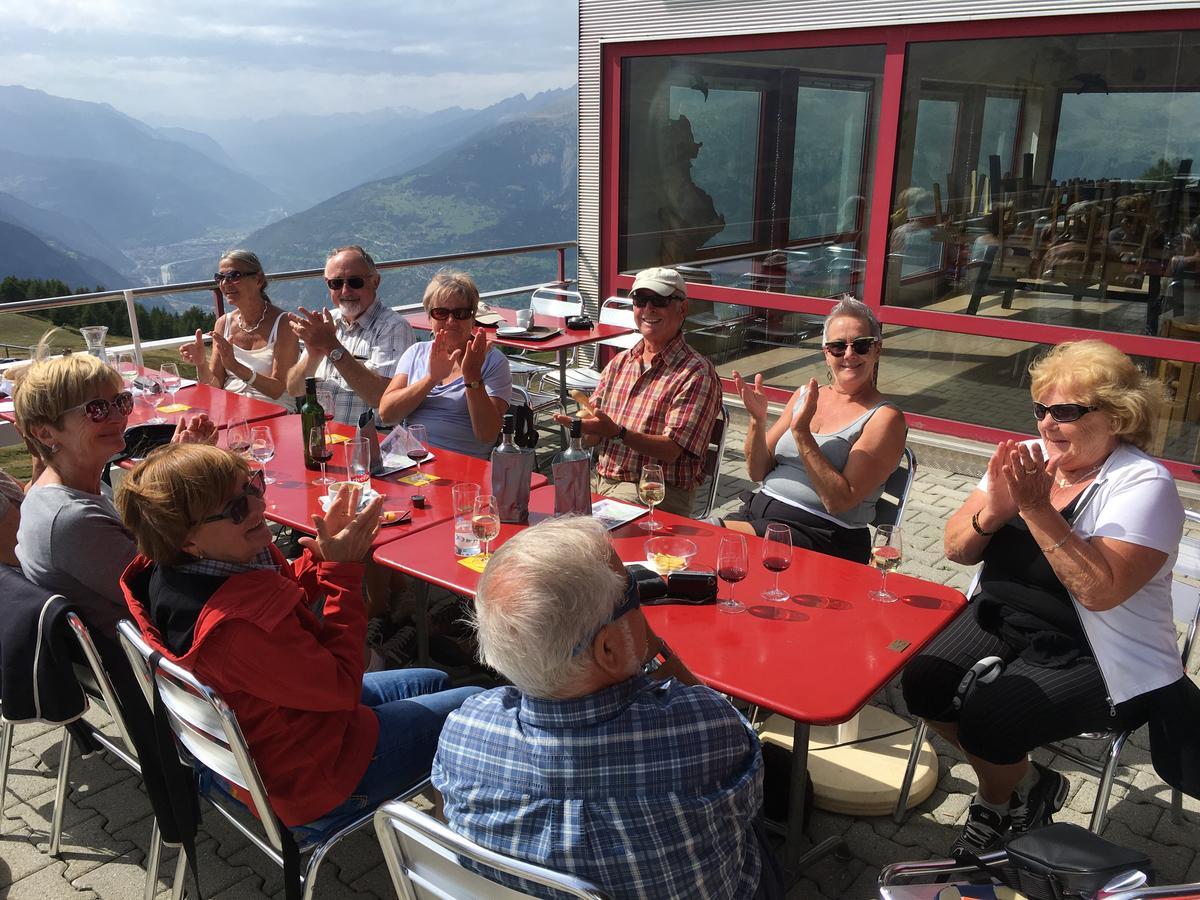 Restaurant Fleschboden Hostel Rosswald Luaran gambar